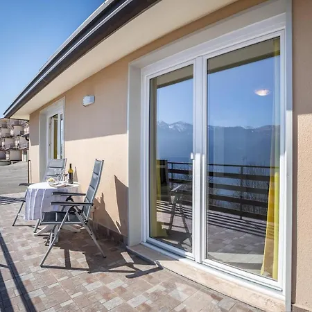 La Terrazza Sul Lago Lejlighed
